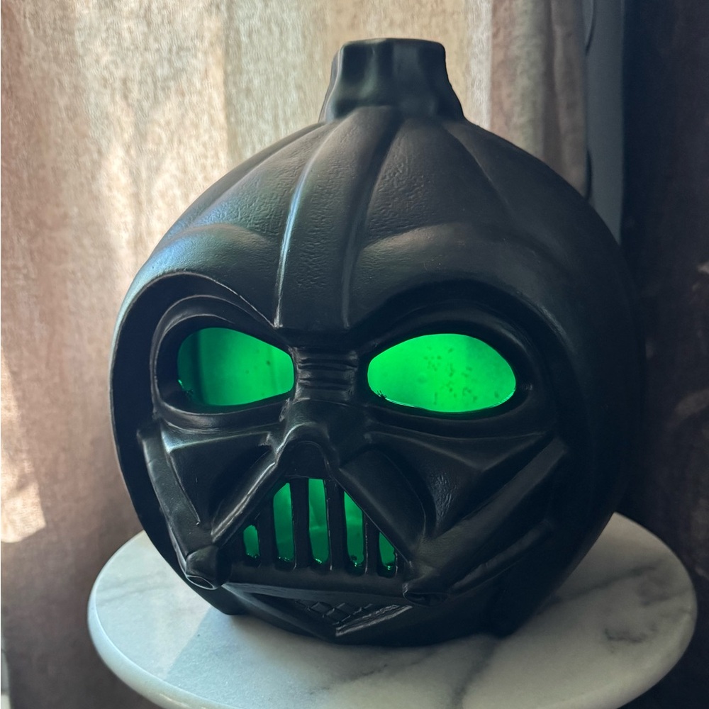 Star Wars Darth Vader Halloween Jack-o-lantern